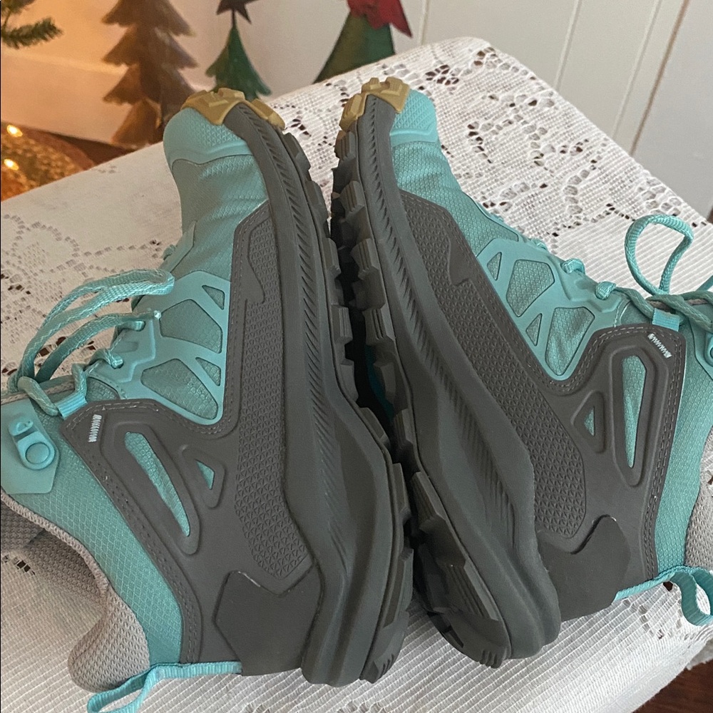 Oboz Womens size 7 katabatic mid trail waterproof hiking boots - Picture 7 of 7